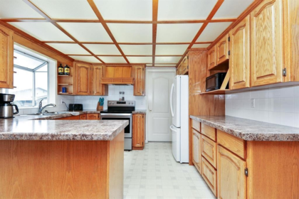 Kitchen Photo of 42832 Keith Wilson Road, Chilliwack, BC