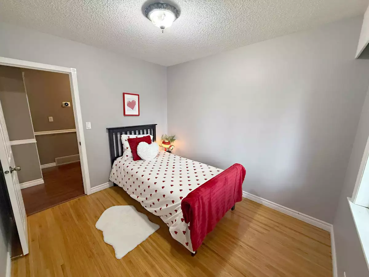 Guest Bathroom Photo of 5316 Belair Drive, Tsawwassen, BC