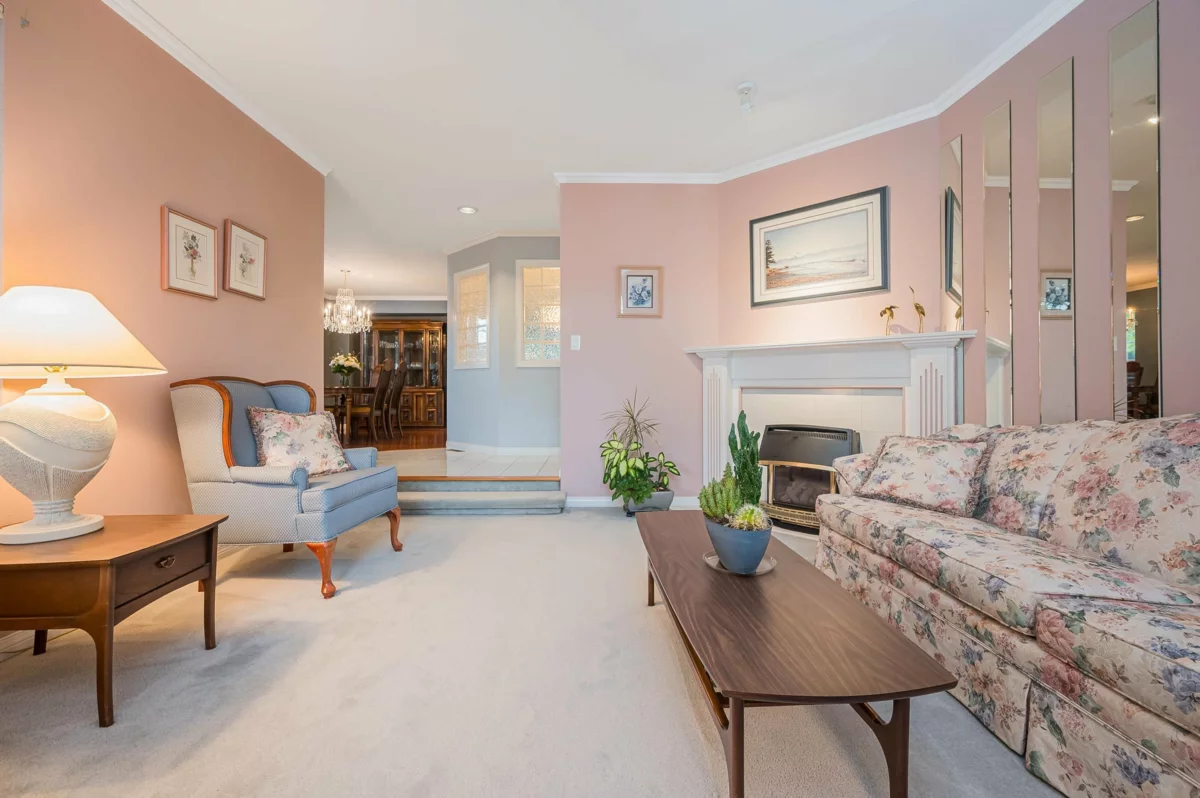 Dining Area Photo of 8459 142a Street, Surrey, BC
