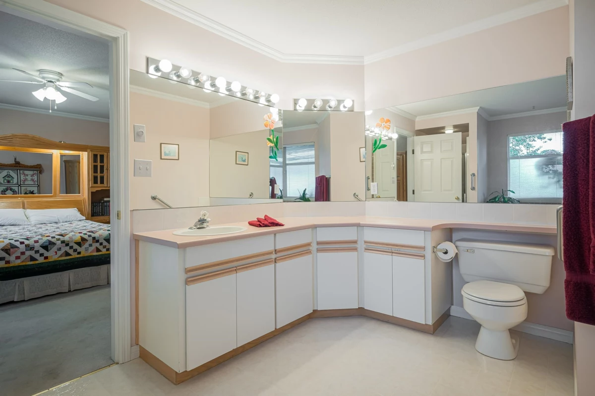 Loft / Bonus Room Photo of 8459 142a Street, Surrey, BC