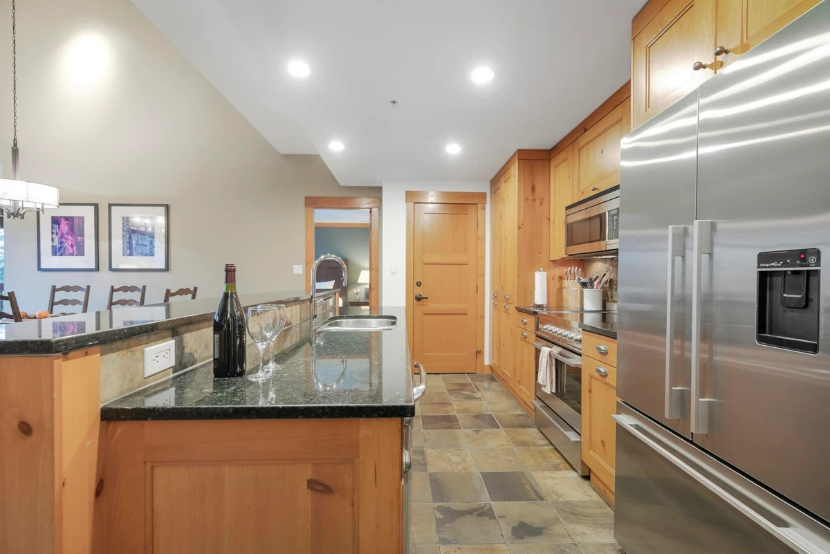 Living Room Photo of 401 2202 Gondola Way, Whistler, BC