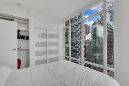 Entry Foyer Photo of 1904 1616 Bayshore Drive, Vancouver, BC