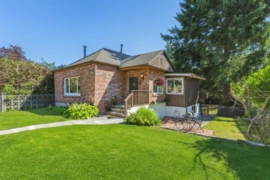 865 E 12th Street, North Vancouver, BC