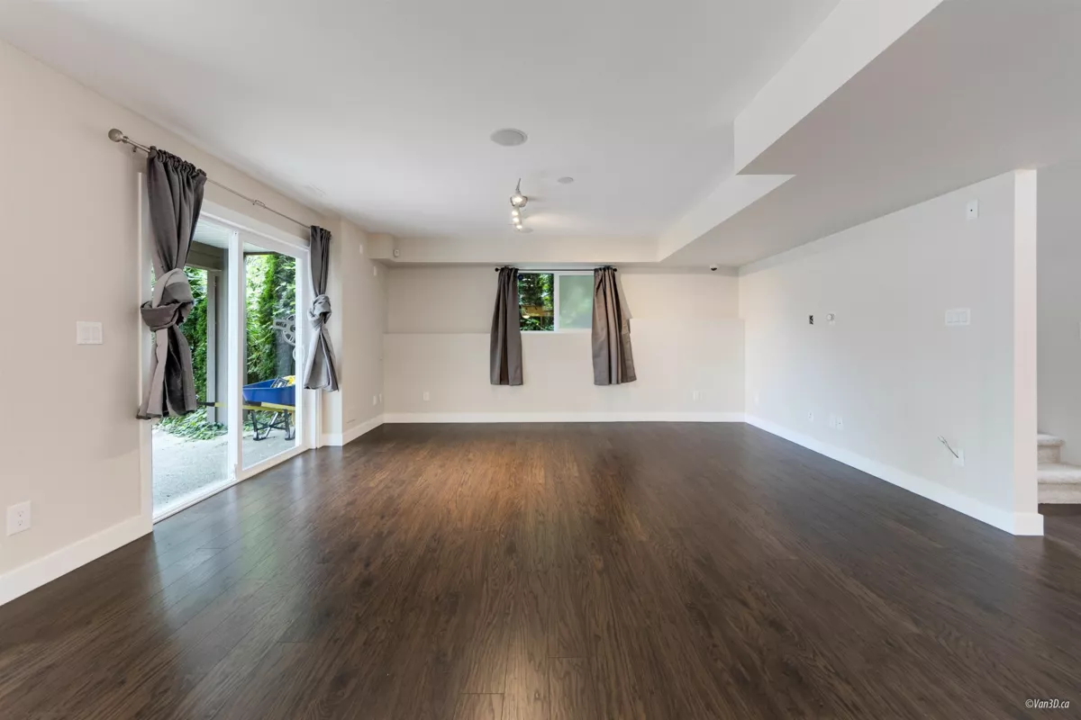 Backyard Photo of 3462 Stephens Court, Coquitlam, BC