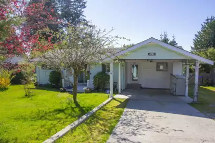 4781 Laurel Avenue, Sechelt, BC, Sechelt — Single Family Residence for sale