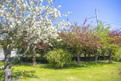 4781 Laurel Avenue, Sechelt, BC, Sechelt — Single Family Residence for sale