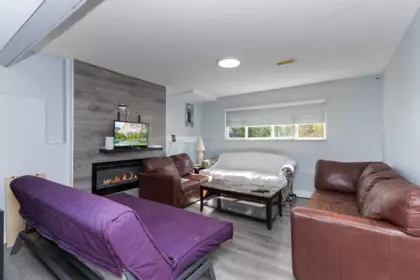Hallway Photo of 32317 Adair Avenue, Abbotsford, BC