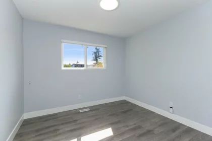 Powder Room Photo of 32317 Adair Avenue, Abbotsford, BC