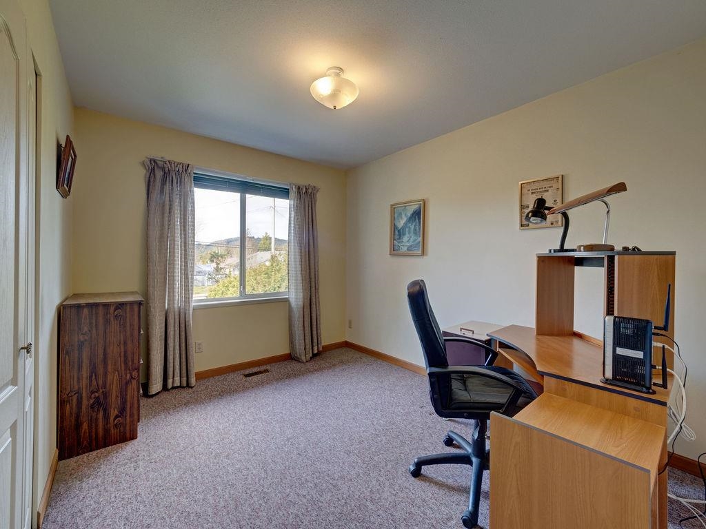 Mudroom Photo of 5642 Nickerson Road, Sechelt, BC