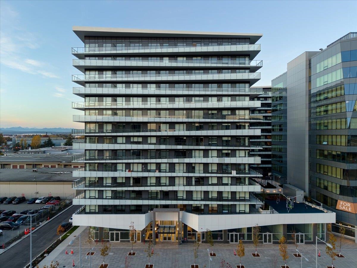 Exterior Front Photo of PH1506 7977 Lansdowne Road, Richmond, BC