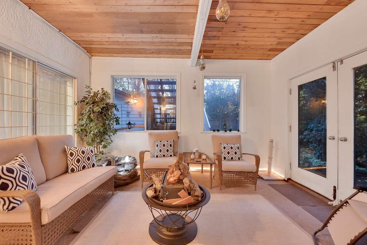 Outdoor Kitchen Photo of 14958 83a Avenue, Surrey, BC