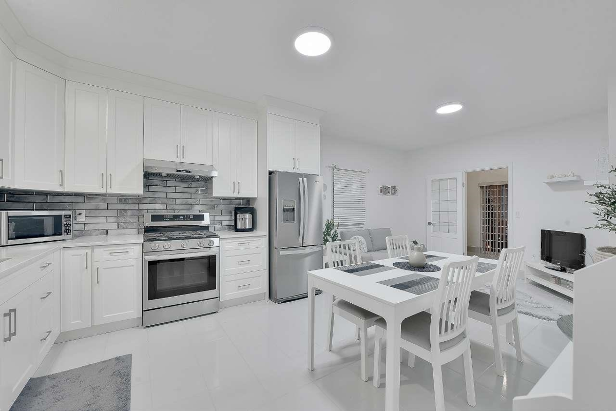 Staircase Photo of 14958 83a Avenue, Surrey, BC