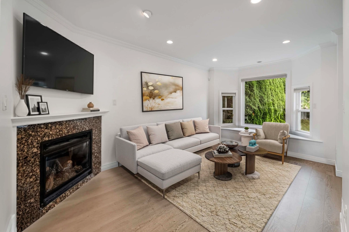 Family Room Photo of 1126 Rochester Avenue, Coquitlam, BC