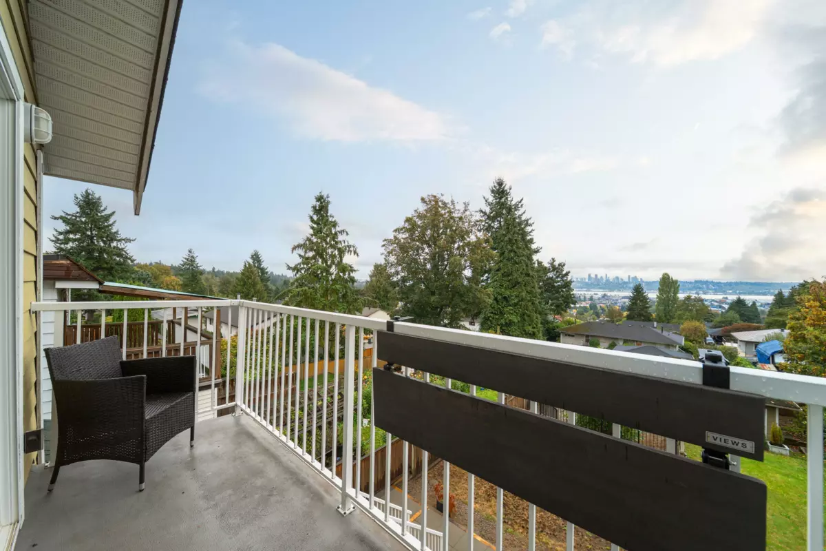 Laundry Room Photo of 1126 Rochester Avenue, Coquitlam, BC