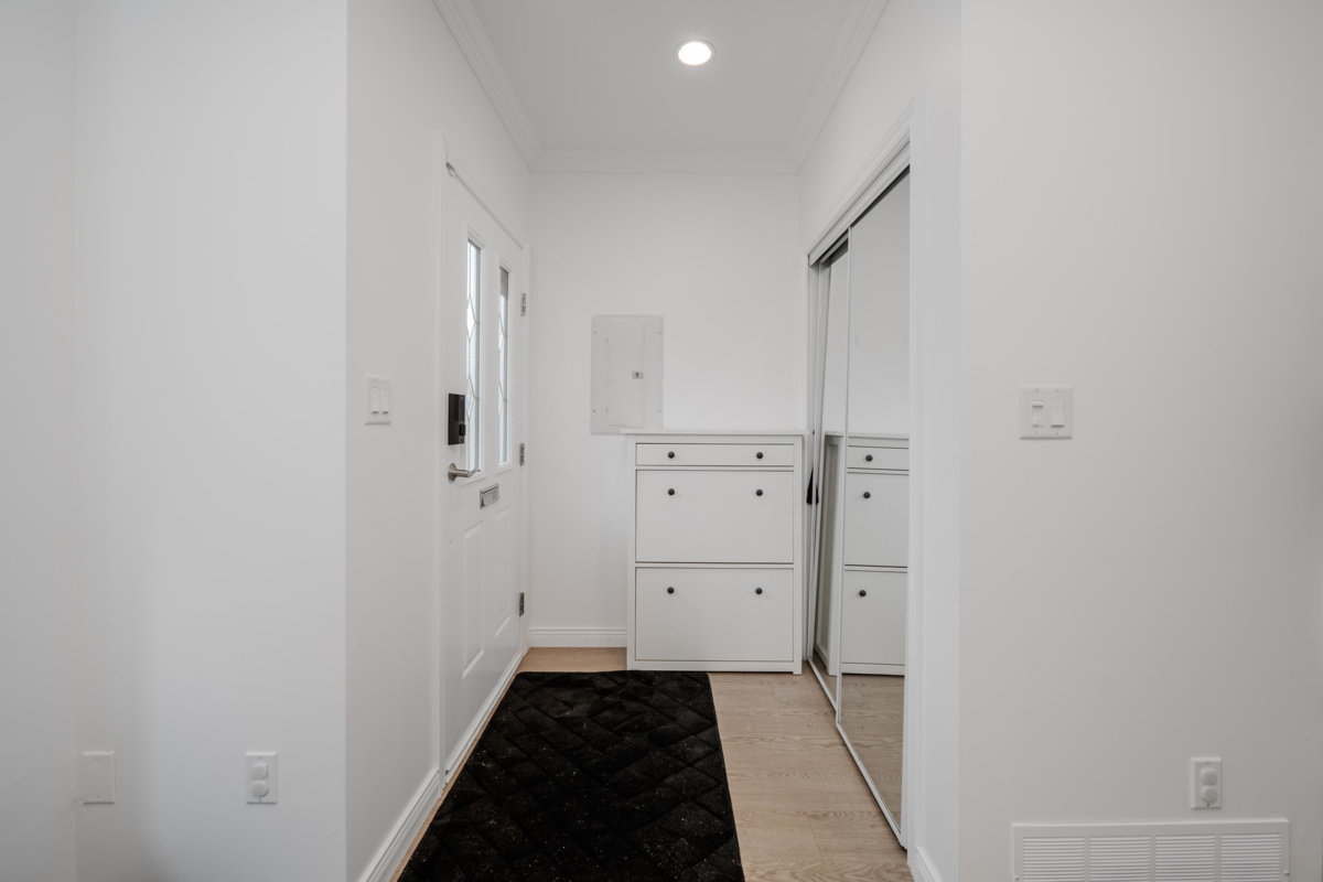 Living Room Photo of 1126 Rochester Avenue, Coquitlam, BC