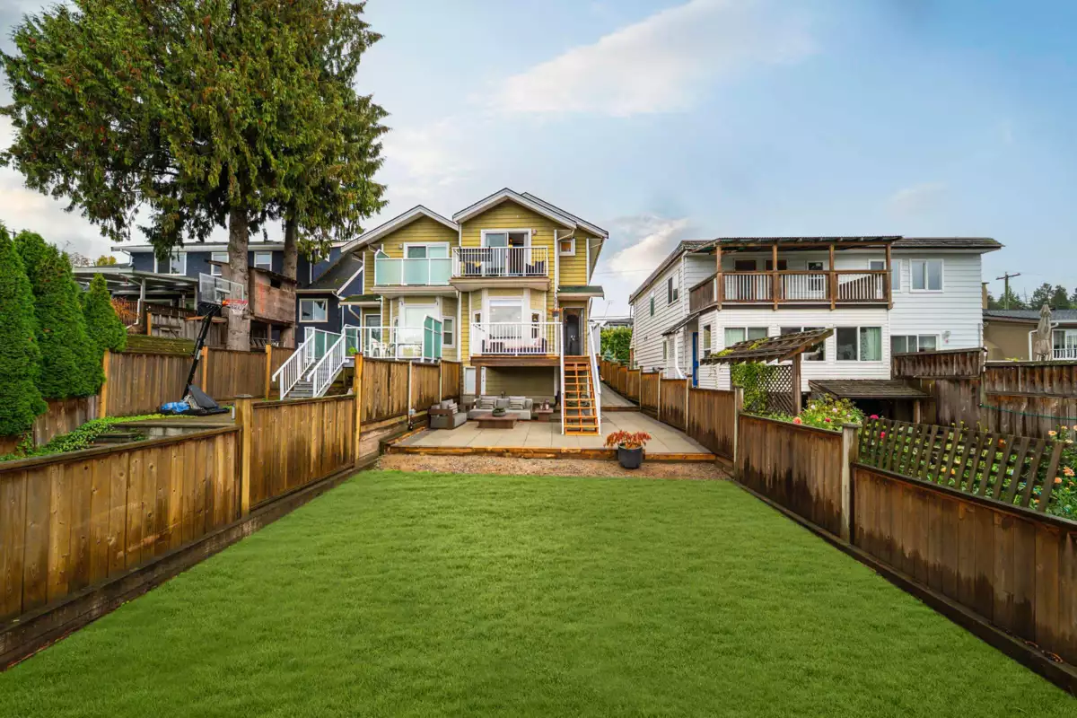 Outdoor Patio Photo of 1126 Rochester Avenue, Coquitlam, BC
