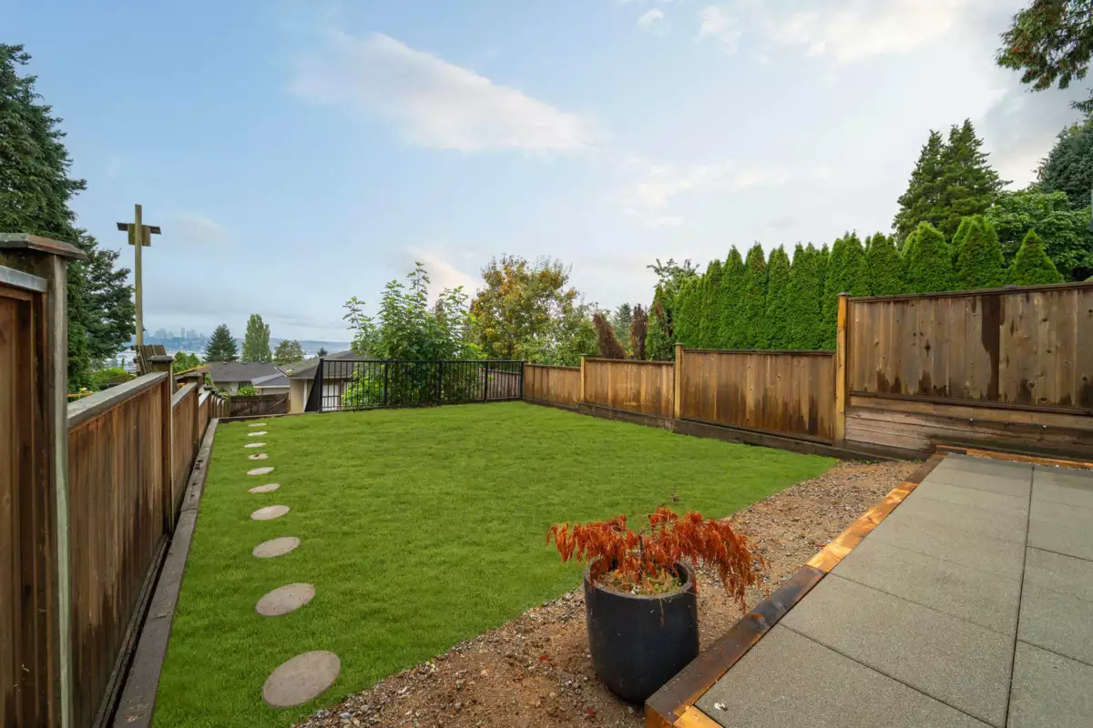 Staircase Photo of 1126 Rochester Avenue, Coquitlam, BC