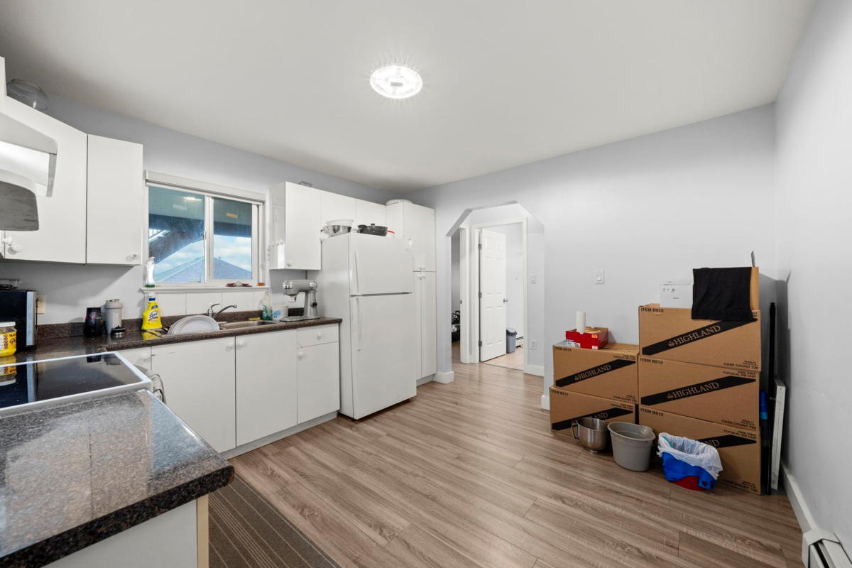 Swimming Pool Photo of 31449 Legacy Court, Abbotsford, BC