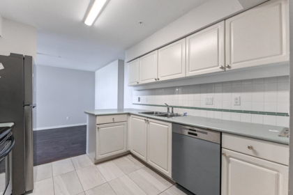 Breakfast Nook Photo of 320 13911 70 Avenue, Surrey, BC