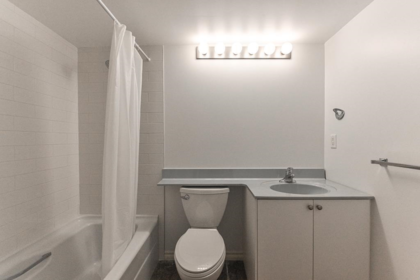320 13911 70 Avenue, Surrey, BC