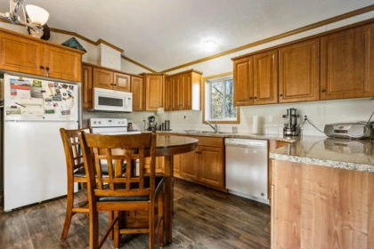 Primary Bedroom Photo of 50 7610 Evans Road, Chilliwack, BC