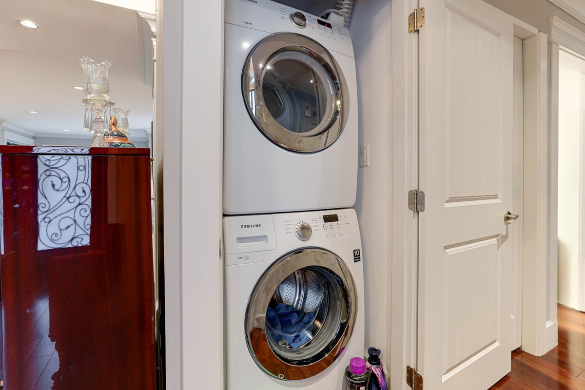 Basement Recreation Room Photo of 3263 Norwood Avenue, North Vancouver, BC