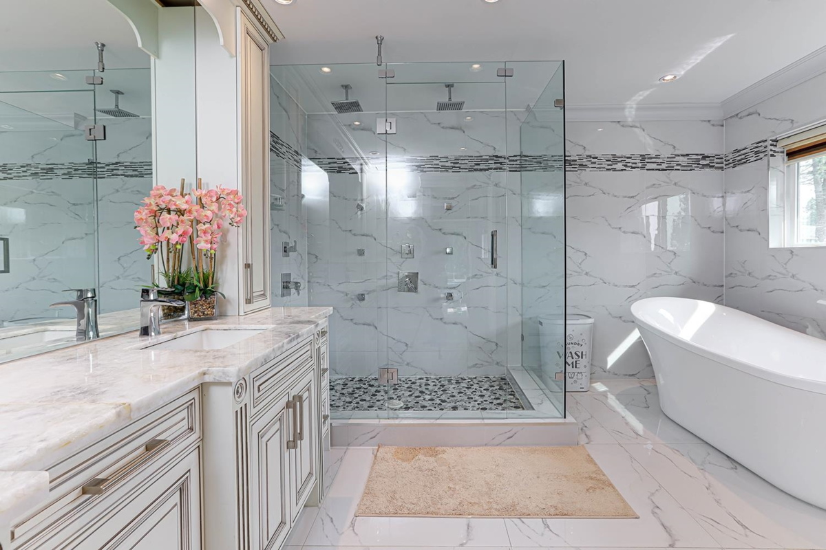 Staircase Photo of 3263 Norwood Avenue, North Vancouver, BC