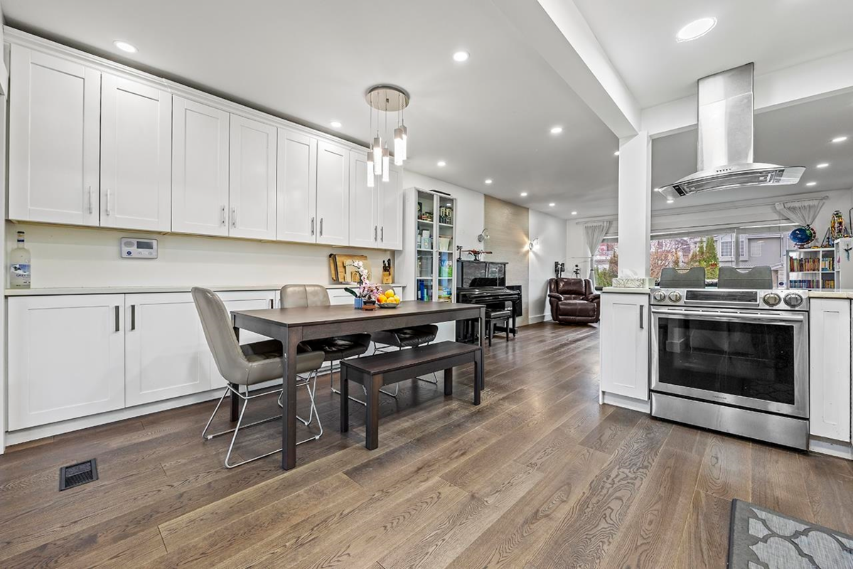 Kitchen Island Photo of 778 E 52nd Avenue, Vancouver, BC