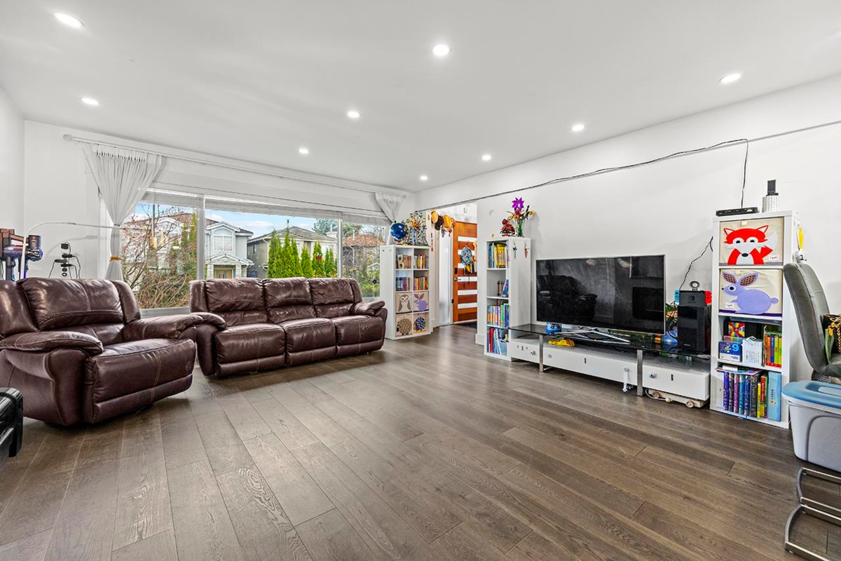 Living Room Photo of 778 E 52nd Avenue, Vancouver, BC