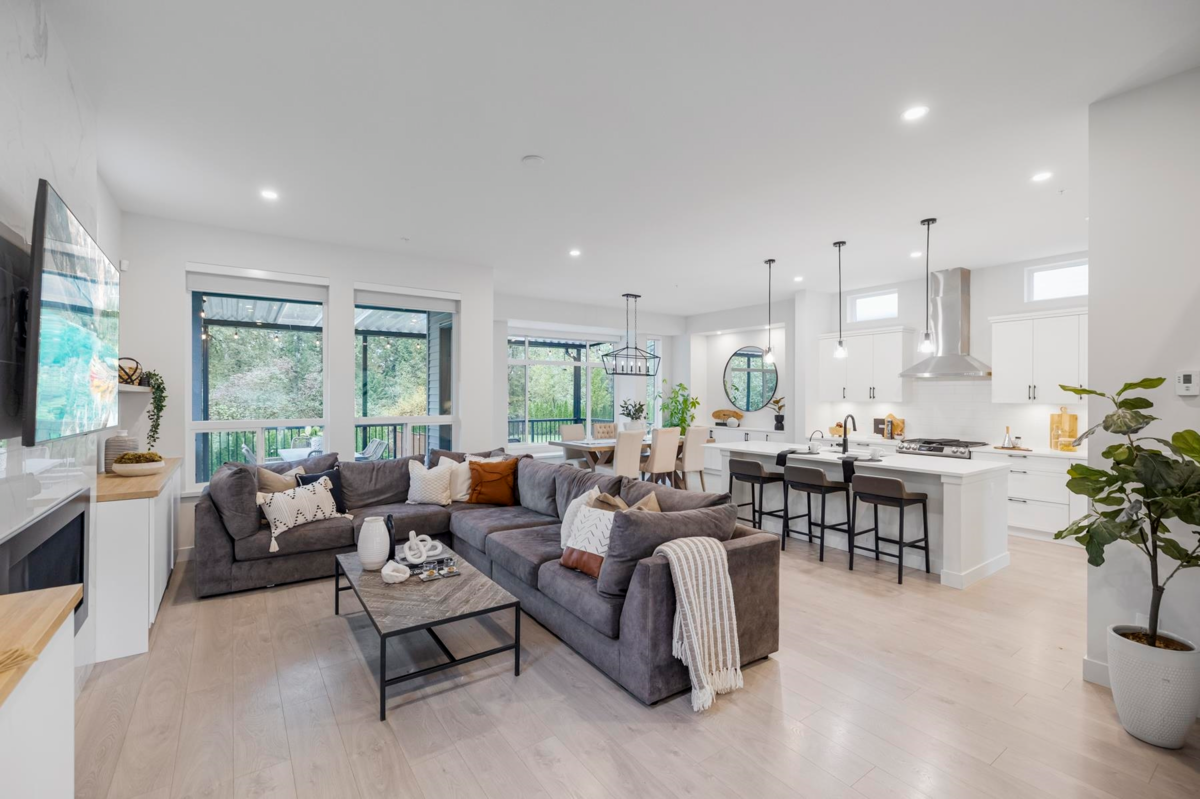 Family Room Photo of 11371 Mcdougal Street, Maple Ridge, BC