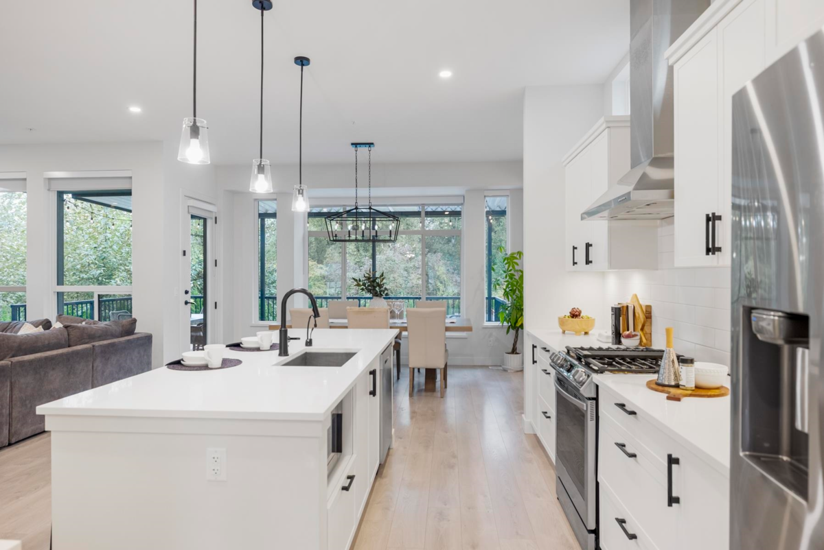Primary Bathroom Photo of 11371 Mcdougal Street, Maple Ridge, BC