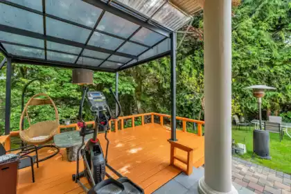 Breakfast Nook Photo of 1835 Mathers Avenue, West Vancouver, BC