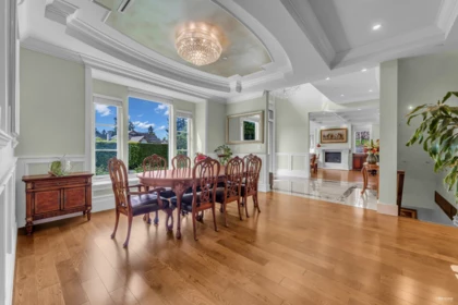 Kitchen Photo of 1835 Mathers Avenue, West Vancouver, BC