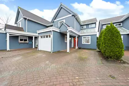 10 4855 57 Street, Delta, BC, Delta — Townhouse for sale