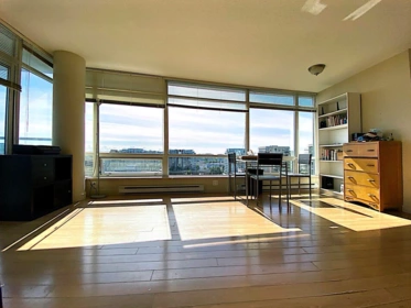 Kitchen Photo of 1605 8288 Lansdowne Road, Richmond, BC