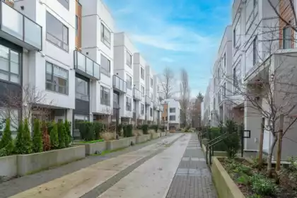 31 6328 King George Boulevard, Surrey, BC, Surrey — Townhouse for sale