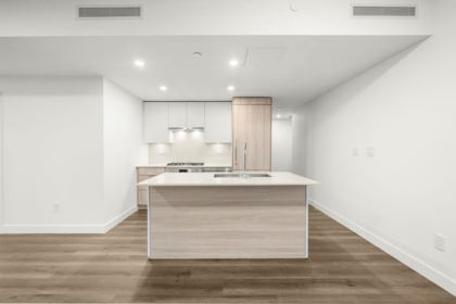 Kitchen Island Photo of 1106 901 Lougheed Highway, Coquitlam, BC
