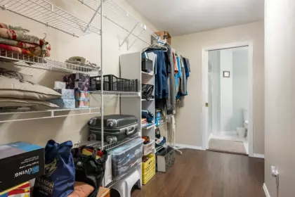 Hallway Photo of 307 45660 Knight Road, Chilliwack, BC