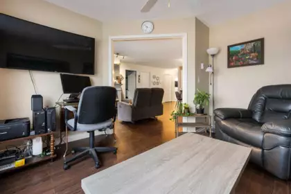 Laundry Room Photo of 307 45660 Knight Road, Chilliwack, BC