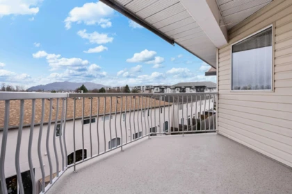 Outdoor Deck Photo of 307 45660 Knight Road, Chilliwack, BC