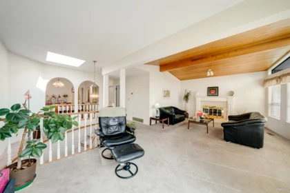 4737 Pender Street, Burnaby, BC, Burnaby — Single Family Residence for sale