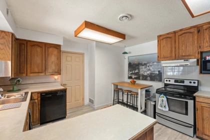 Laundry Room Photo of 3132 Bradner Road, Abbotsford, BC