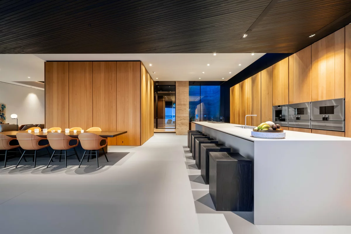 Kitchen Photo of 2642 Bellevue Avenue, West Vancouver, BC