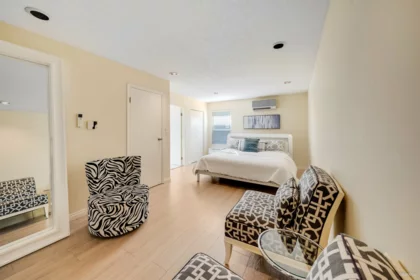 Hallway Photo of 7215 Frobisher Drive, Richmond, BC