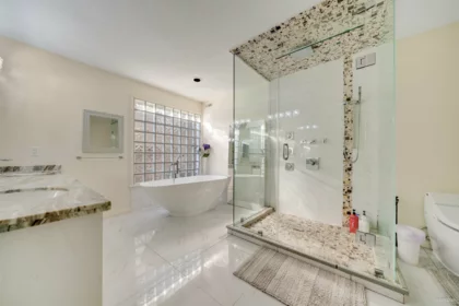 Kitchen Photo of 7215 Frobisher Drive, Richmond, BC