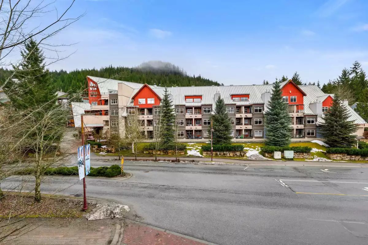 Outdoor Deck Photo of 207 2050 Lake Placid Road, Whistler, BC