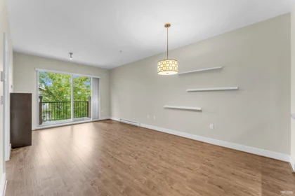 322 6688 120 Street, Surrey, BC, Surrey — Apartment/Condo for sale