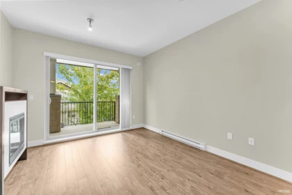 322 6688 120 Street, Surrey, BC, Surrey — Apartment/Condo for sale
