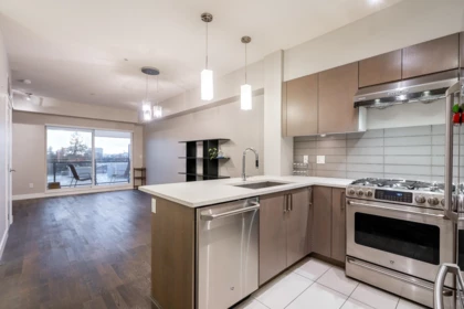 Kitchen Photo of 703 10033 River Drive, Richmond, BC
