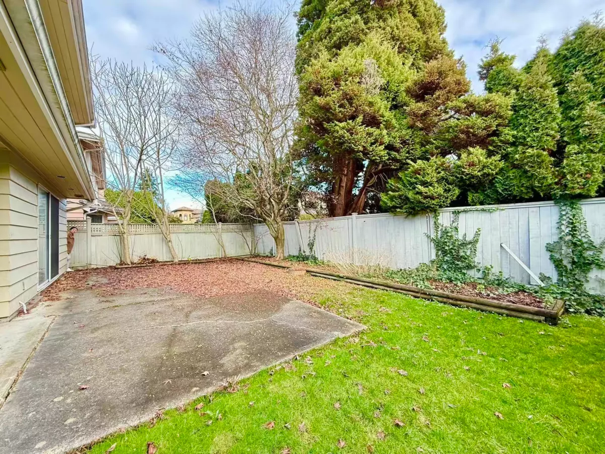Mudroom Photo of 5831 Laurelwood Court, Richmond, BC